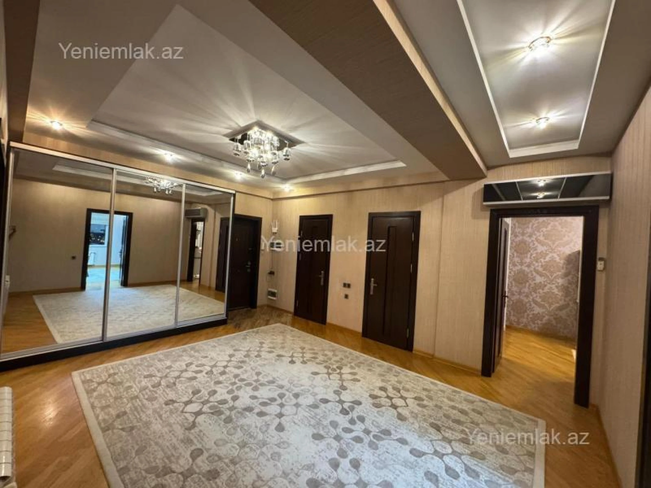 Satılır 3 otaqlı yeni tikili 128 m²