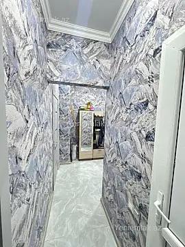 Satılır 2 otaqlı köhnə tikili 62 m²