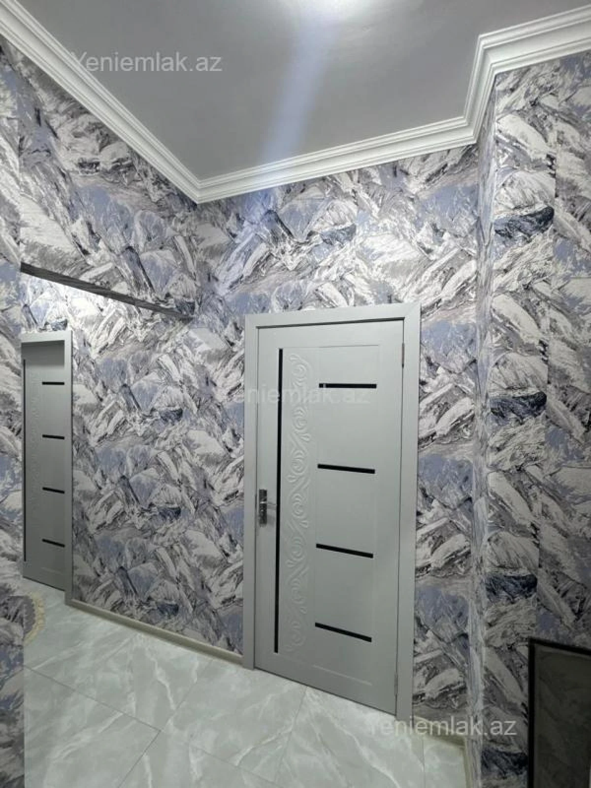 Satılır 2 otaqlı köhnə tikili 62 m²