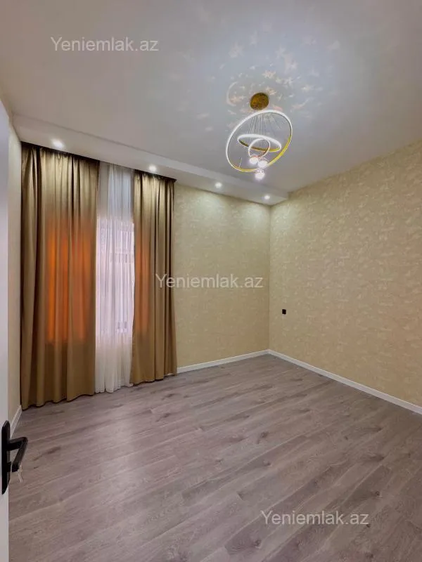 Satılır 4 otaqlı həyət evi 160 m²