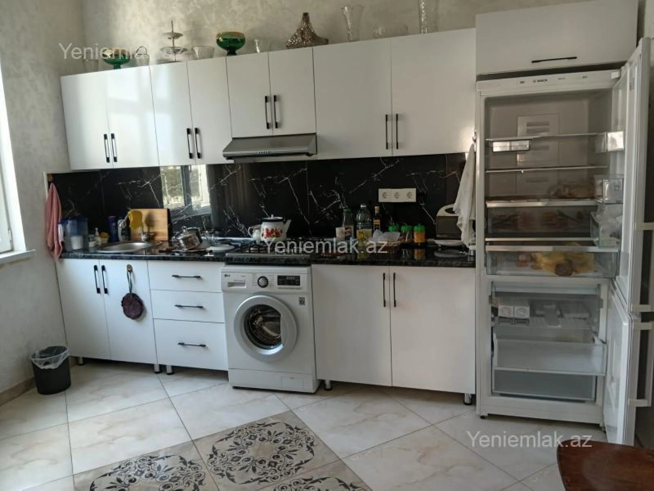 Satılır 7 otaqlı həyət evi 330 m²