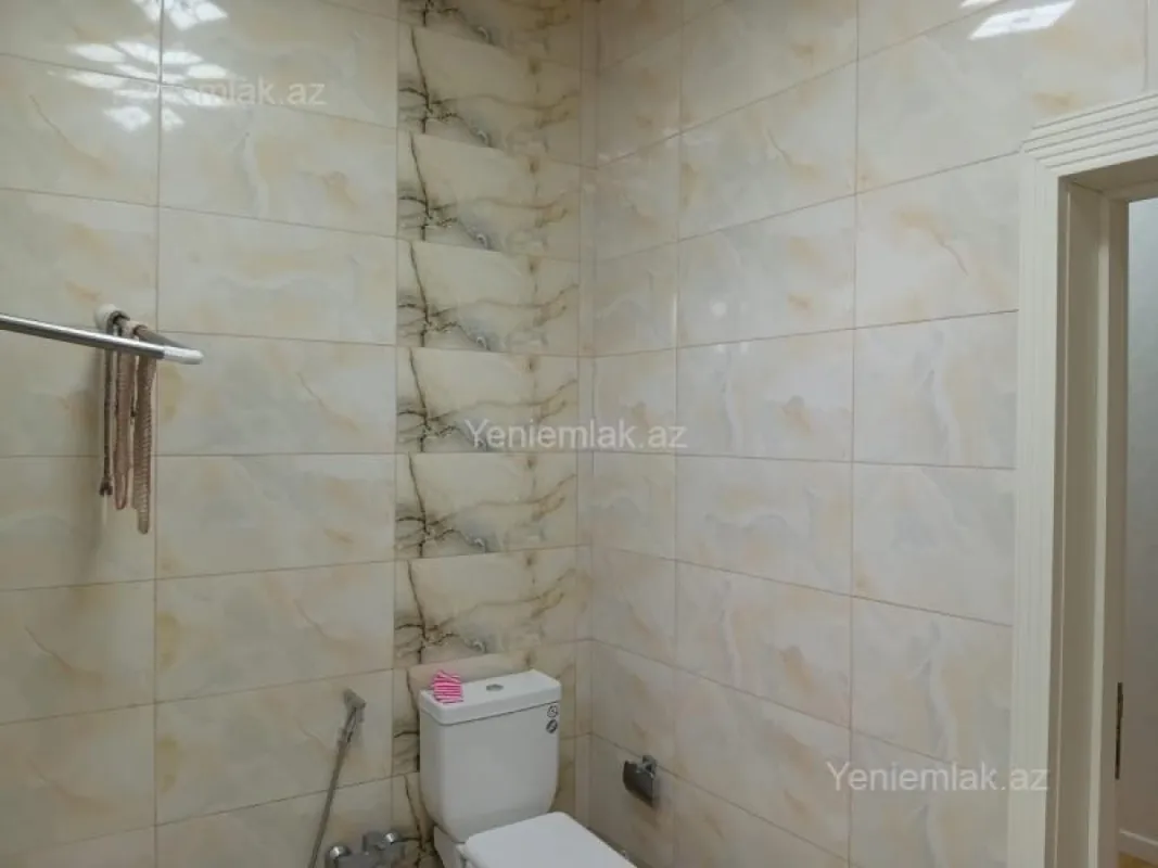 Satılır 7 otaqlı həyət evi 330 m²
