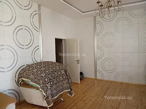 Satılır 7 otaqlı həyət evi 330 m²