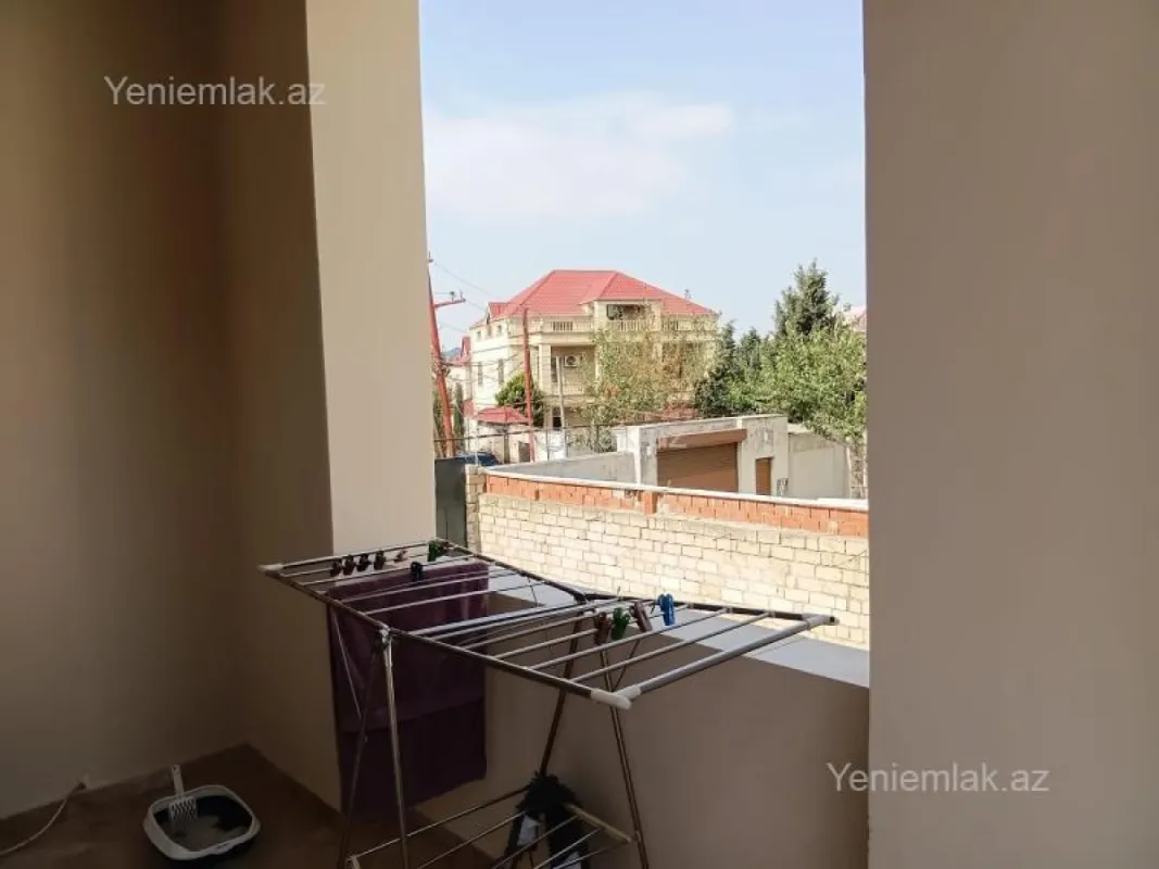 Satılır 7 otaqlı həyət evi 330 m²