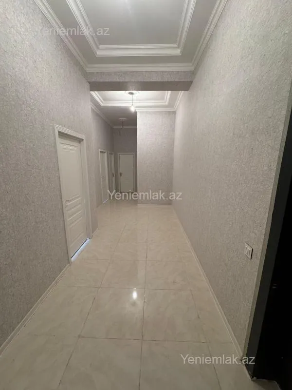 Satılır 4 otaqlı obyekt 566 m²