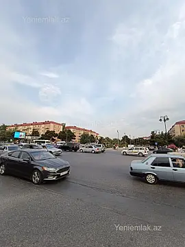 Satılır 4 otaqlı obyekt 566 m²