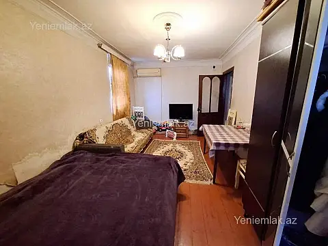 Satılır 1 otaqlı köhnə tikili 32 m²