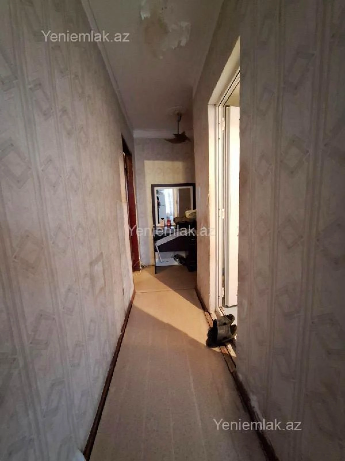 Satılır 1 otaqlı köhnə tikili 32 m²