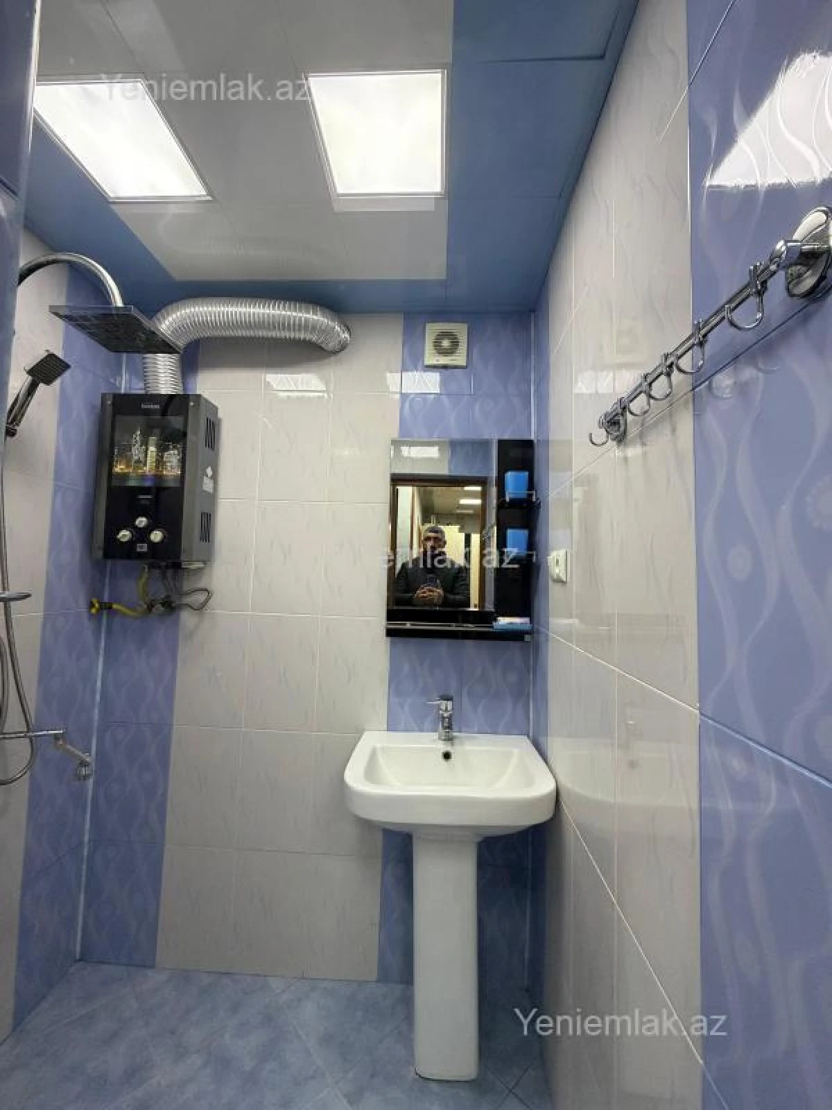 Satılır 4 otaqlı köhnə tikili 80 m²