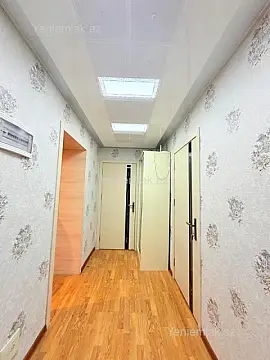 Satılır 4 otaqlı köhnə tikili 80 m²