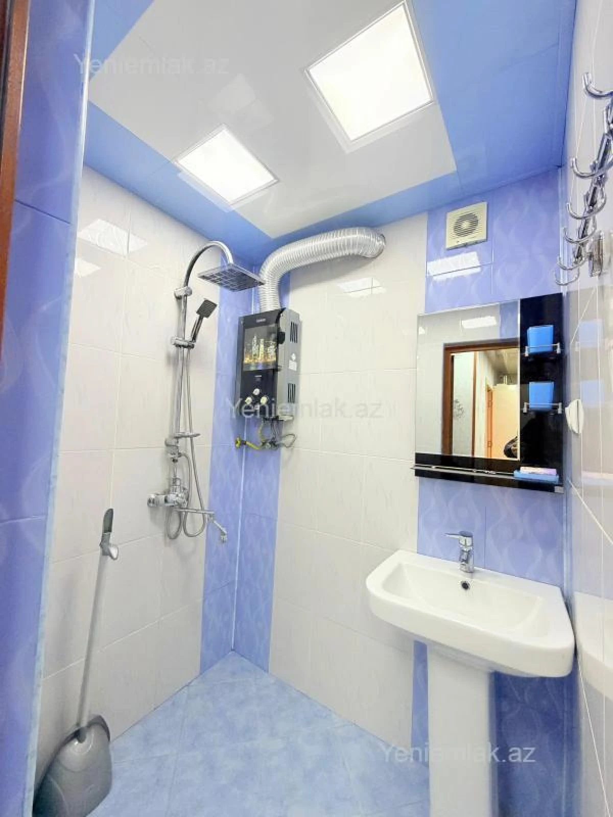 Satılır 4 otaqlı köhnə tikili 80 m²