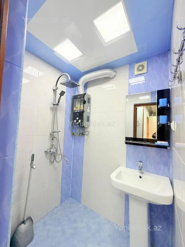 Satılır 4 otaqlı köhnə tikili 80 m²