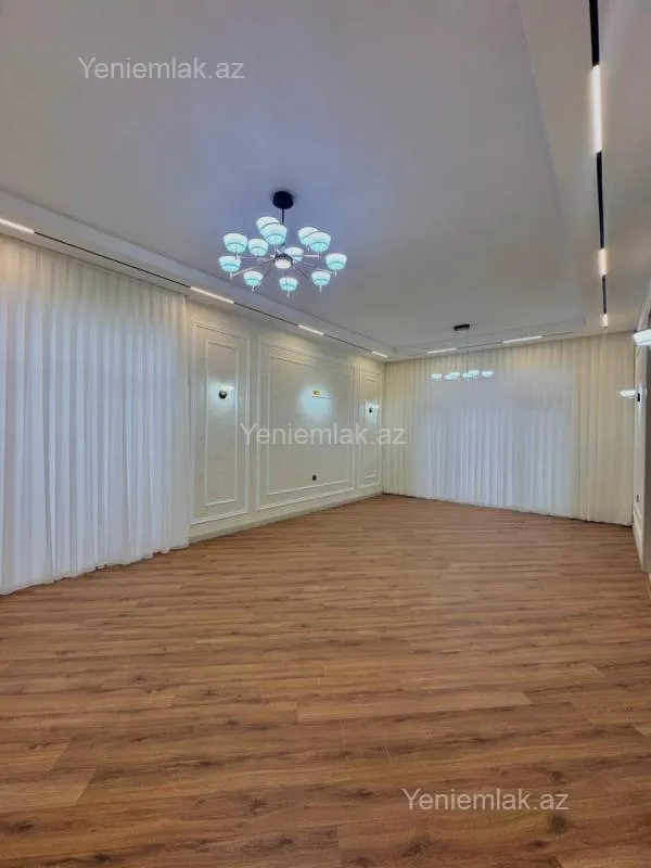Satılır 5 otaqlı həyət evi 280 m²