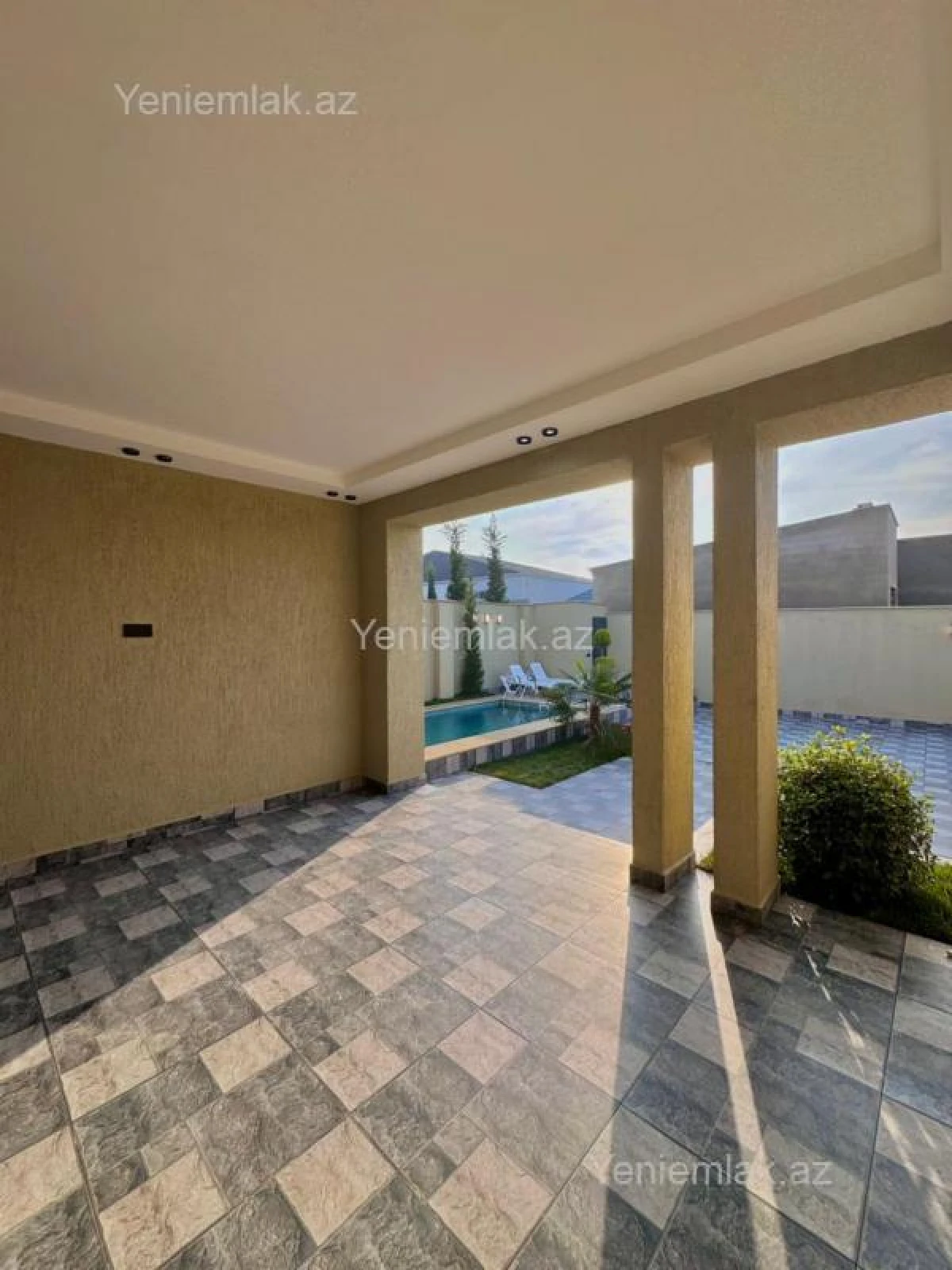 Satılır 4 otaqlı həyət evi 150 m²