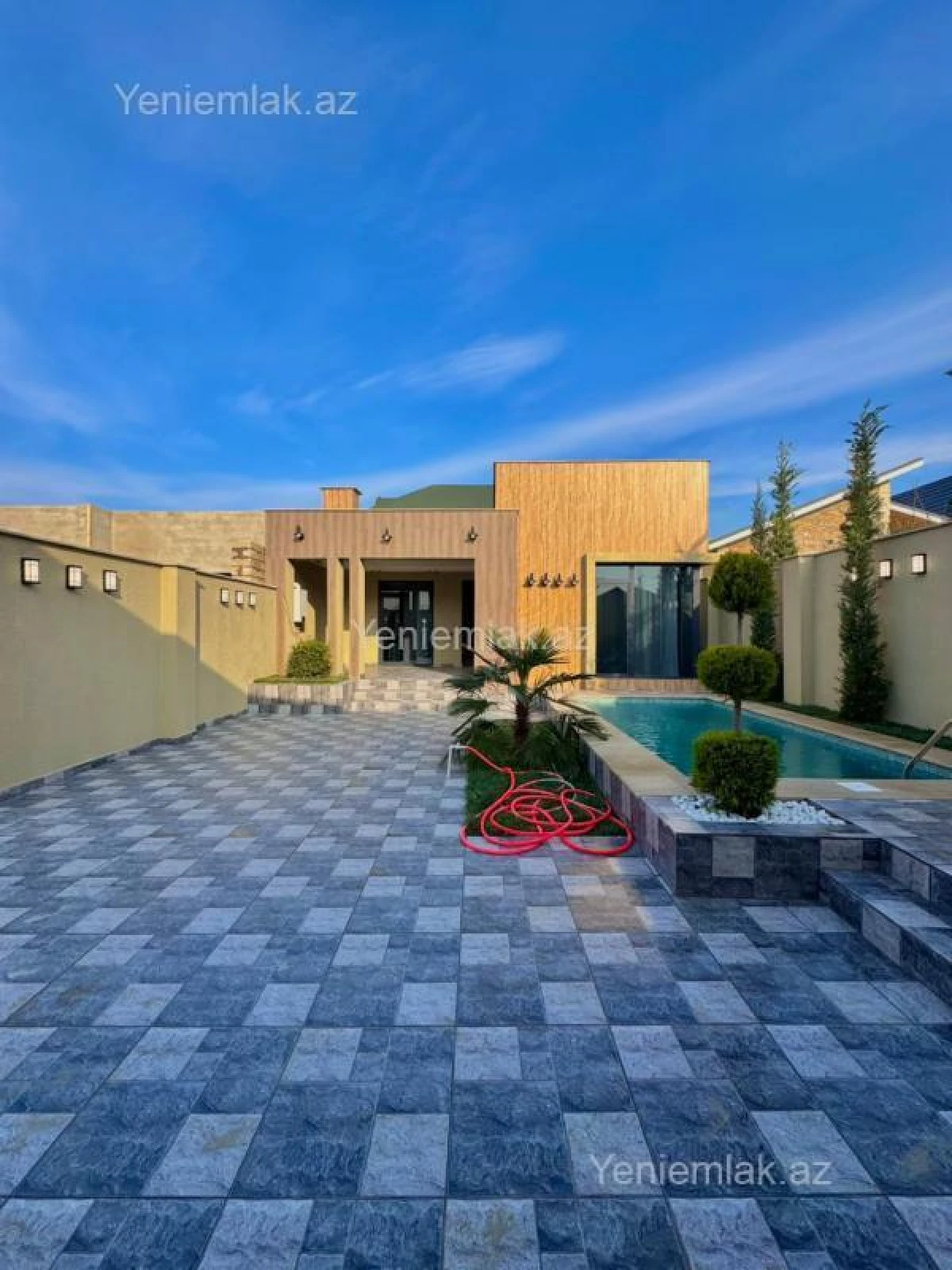 Satılır 4 otaqlı həyət evi 150 m²