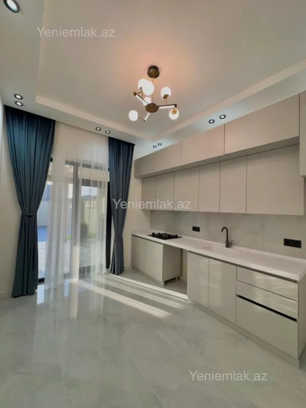 Satılır 4 otaqlı həyət evi 150 m²