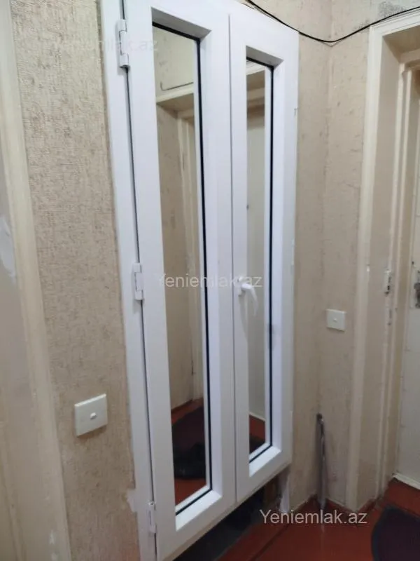 Satılır 3 otaqlı köhnə tikili 64 m²