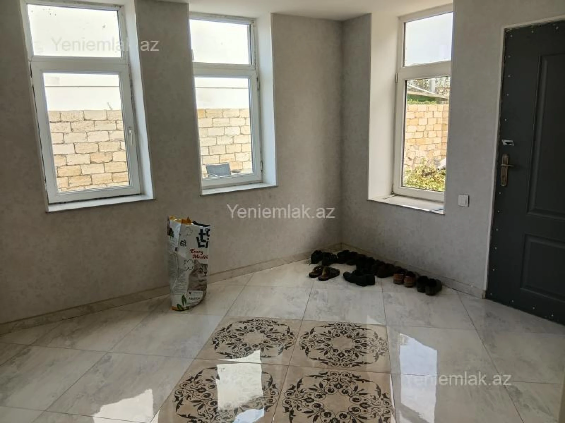 Satılır 7 otaqlı həyət evi 330 m²