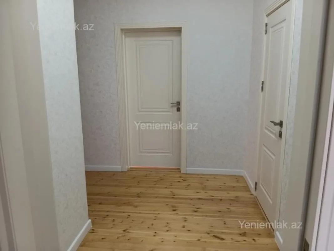 Satılır 7 otaqlı həyət evi 330 m²