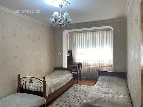 Satılır 3 otaqlı köhnə tikili 90 m²
