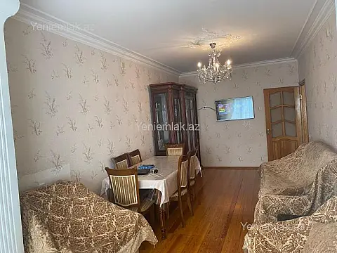 Satılır 3 otaqlı köhnə tikili 90 m²