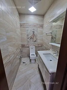 Satılır 3 otaqlı yeni tikili 135 m²