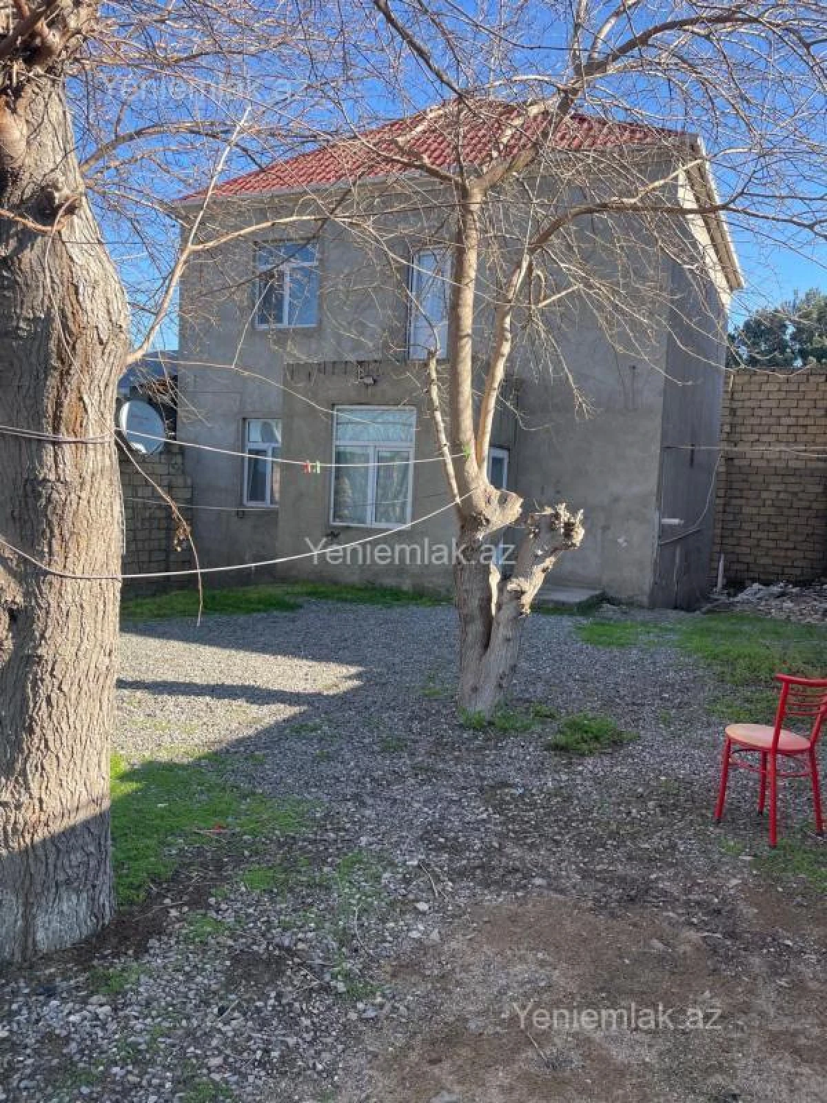 Satılır 4 otaqlı həyət evi 150 m²