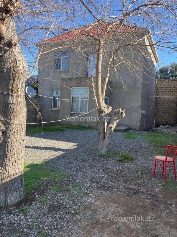 Satılır 4 otaqlı həyət evi 150 m²