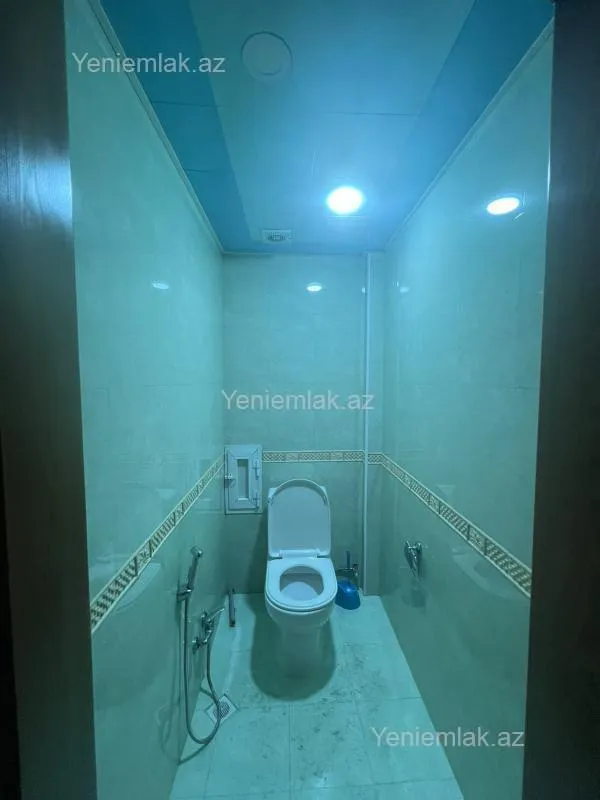 Satılır 3 otaqlı yeni tikili 125 m²