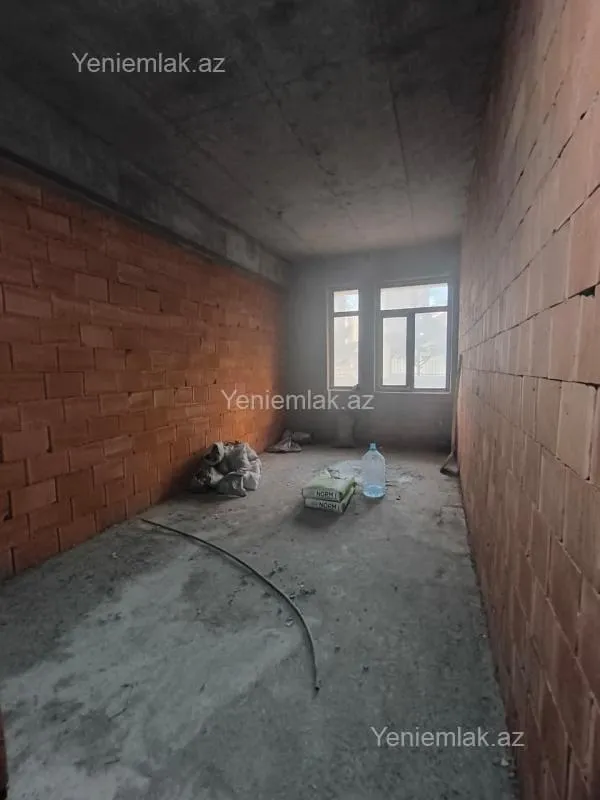 Satılır 5 otaqlı yeni tikili 225 m²