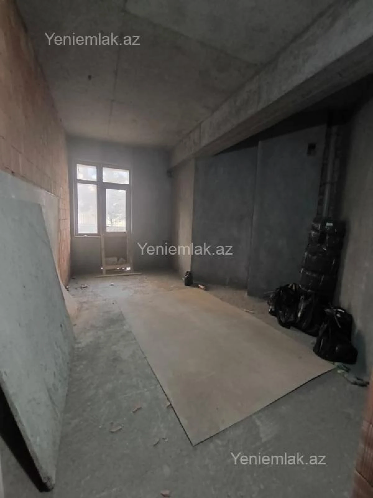 Satılır 5 otaqlı yeni tikili 225 m²