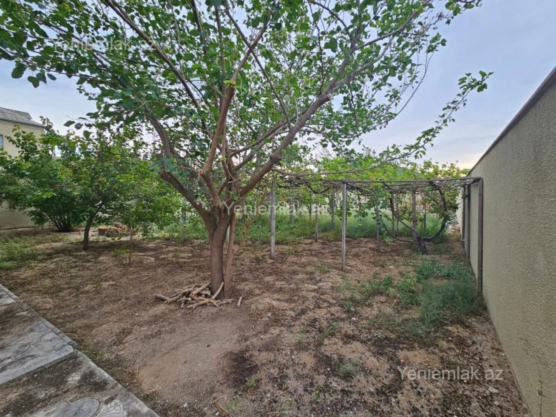 Satılır 4 otaqlı həyət evi 150 m²