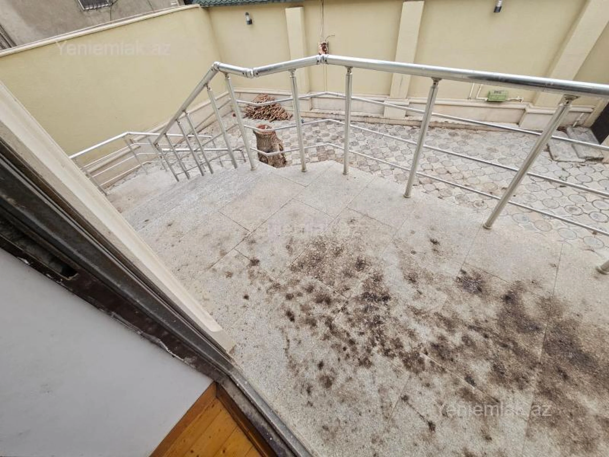 Satılır 4 otaqlı həyət evi 150 m²