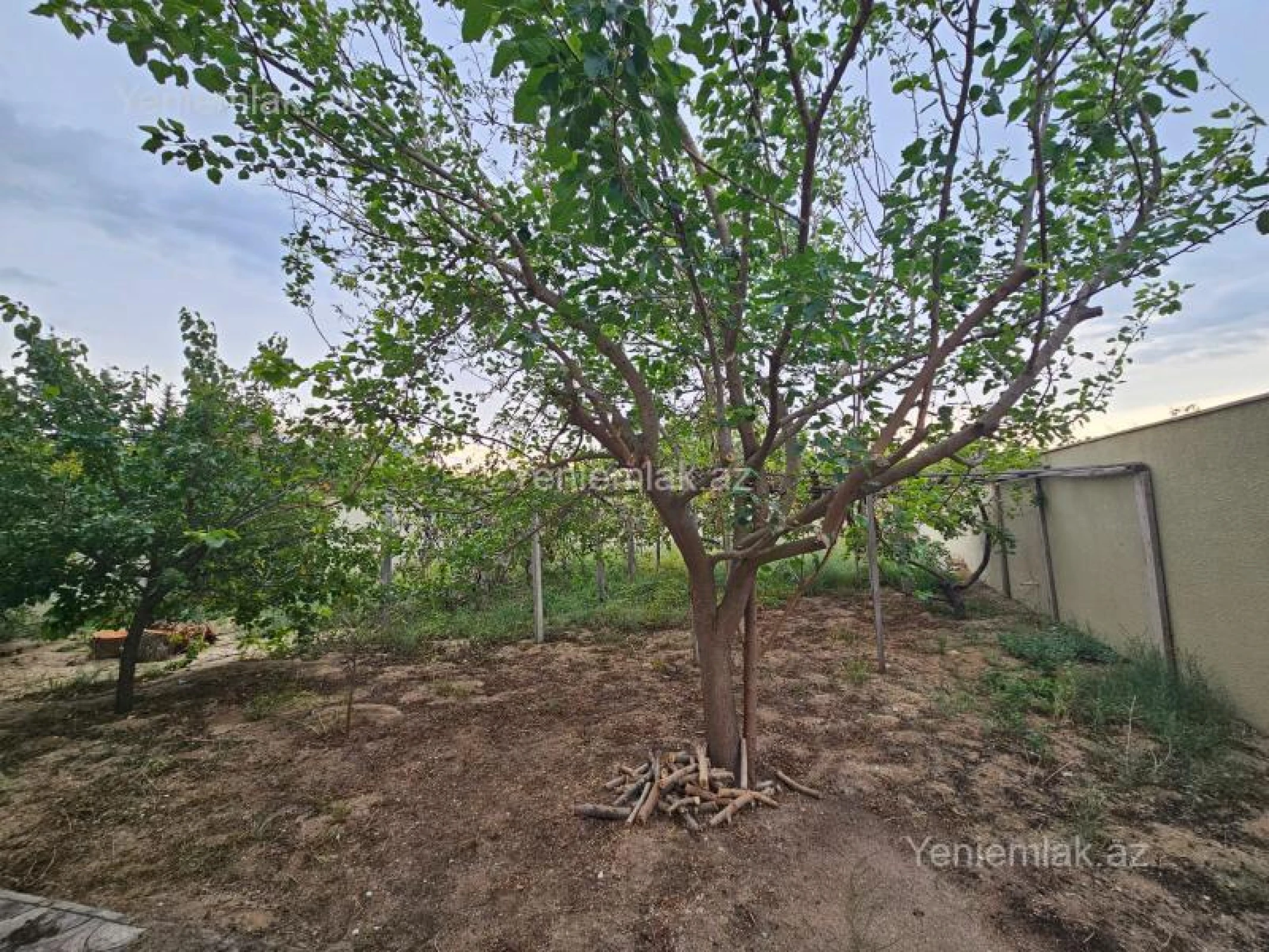 Satılır 4 otaqlı həyət evi 150 m²