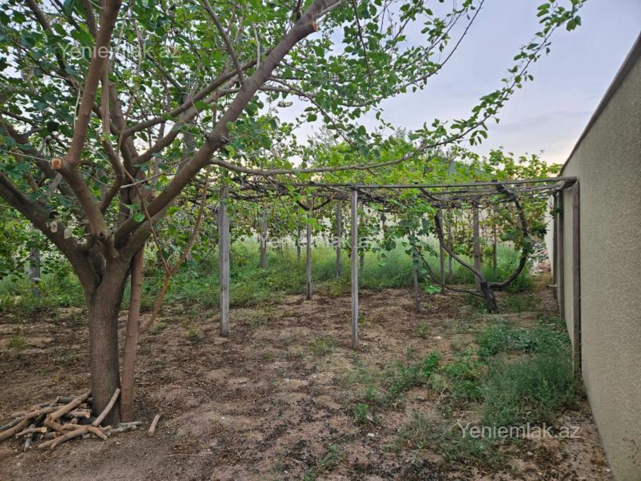 Satılır 4 otaqlı həyət evi 150 m²