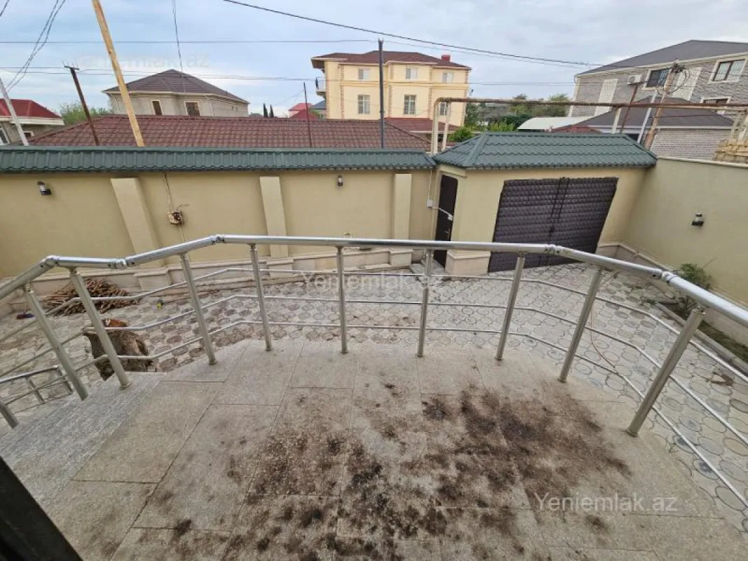 Satılır 4 otaqlı həyət evi 150 m²