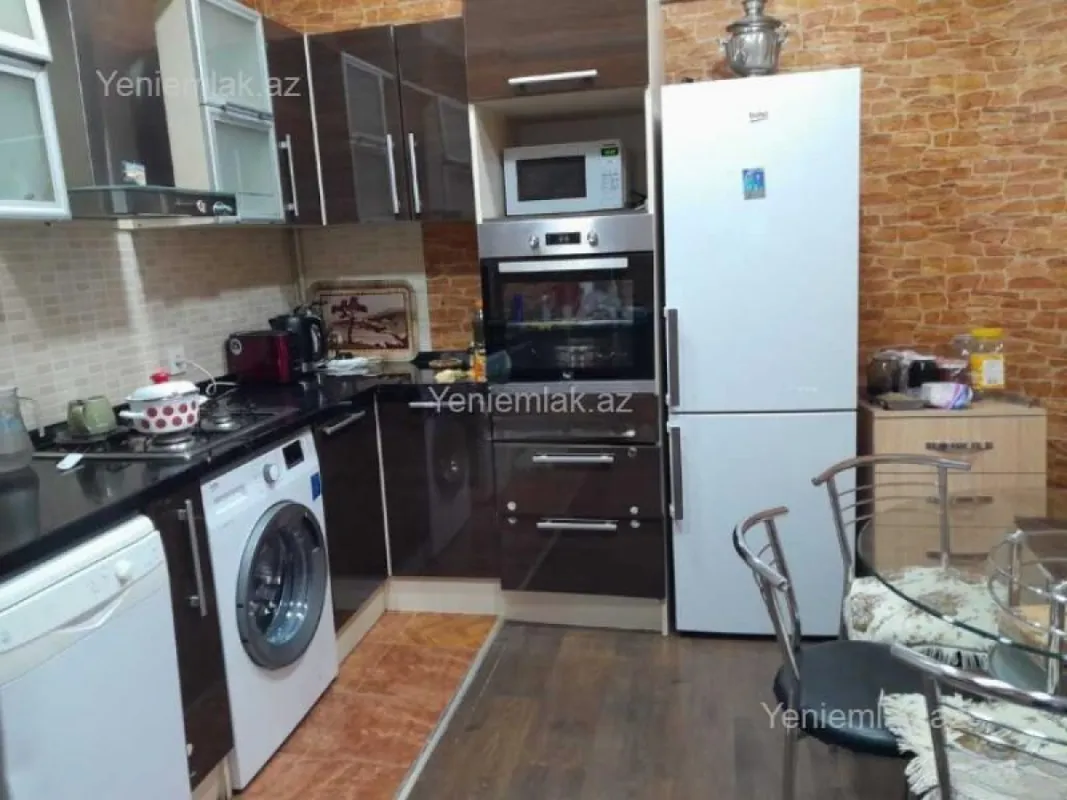 Satılır 3 otaqlı yeni tikili 95 m²