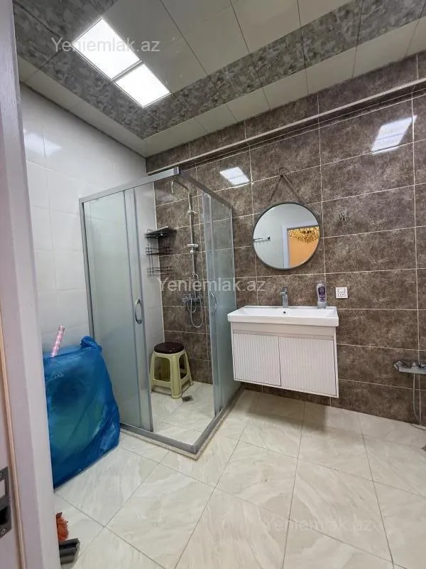 Satılır 2 otaqlı yeni tikili 77 m²