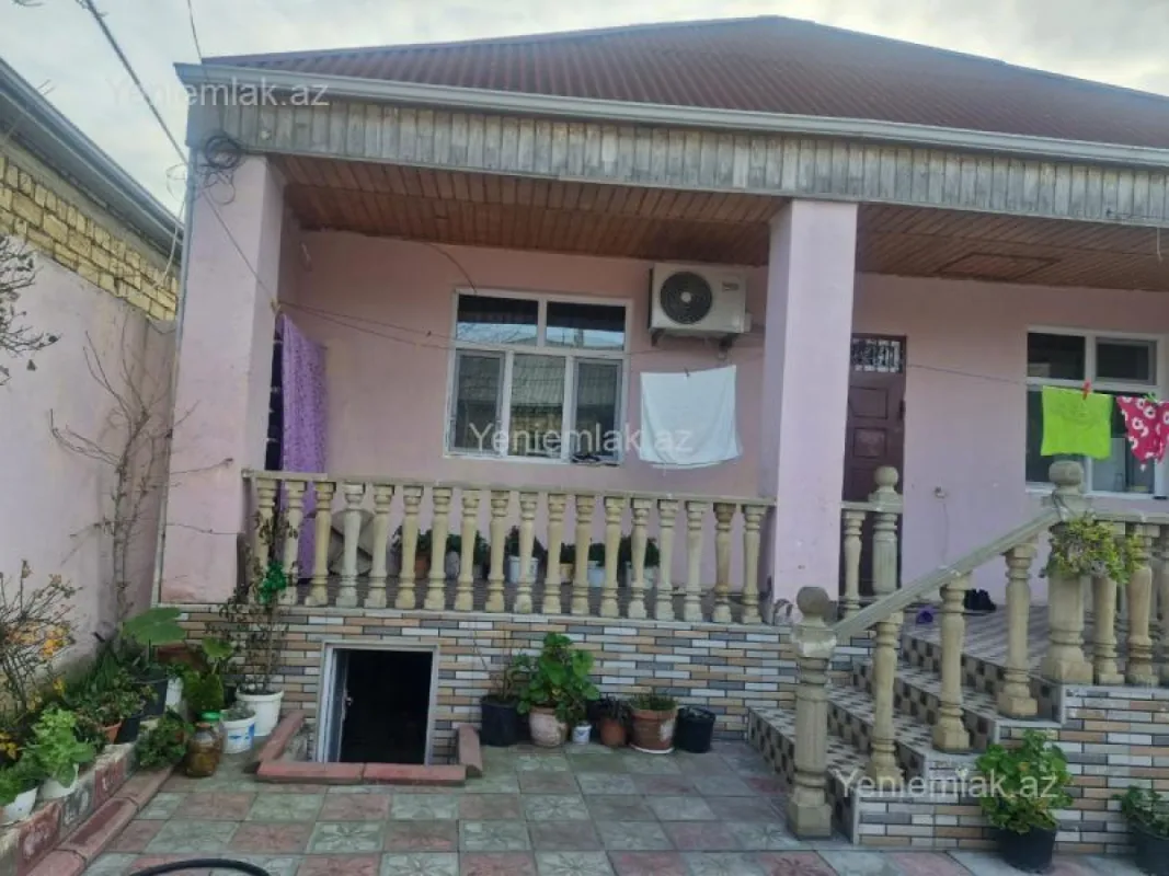 Satılır 3 otaqlı həyət evi 95 m²