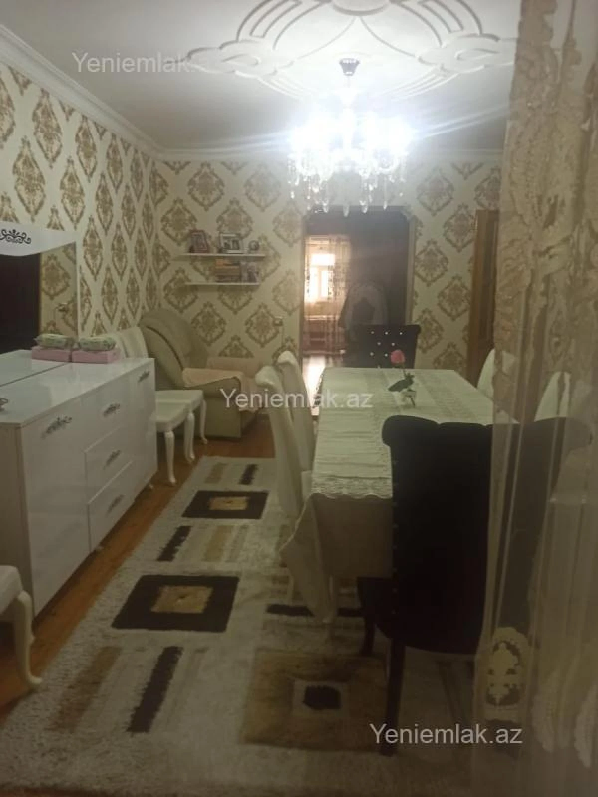 Satılır 2 otaqlı köhnə tikili 85 m²