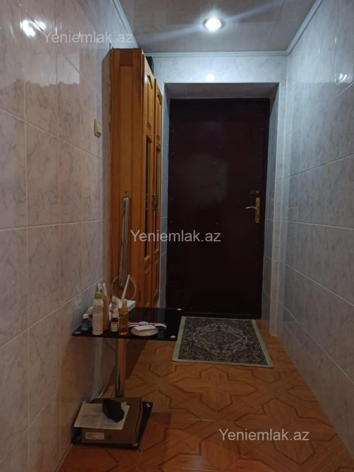 Satılır 2 otaqlı köhnə tikili 85 m²