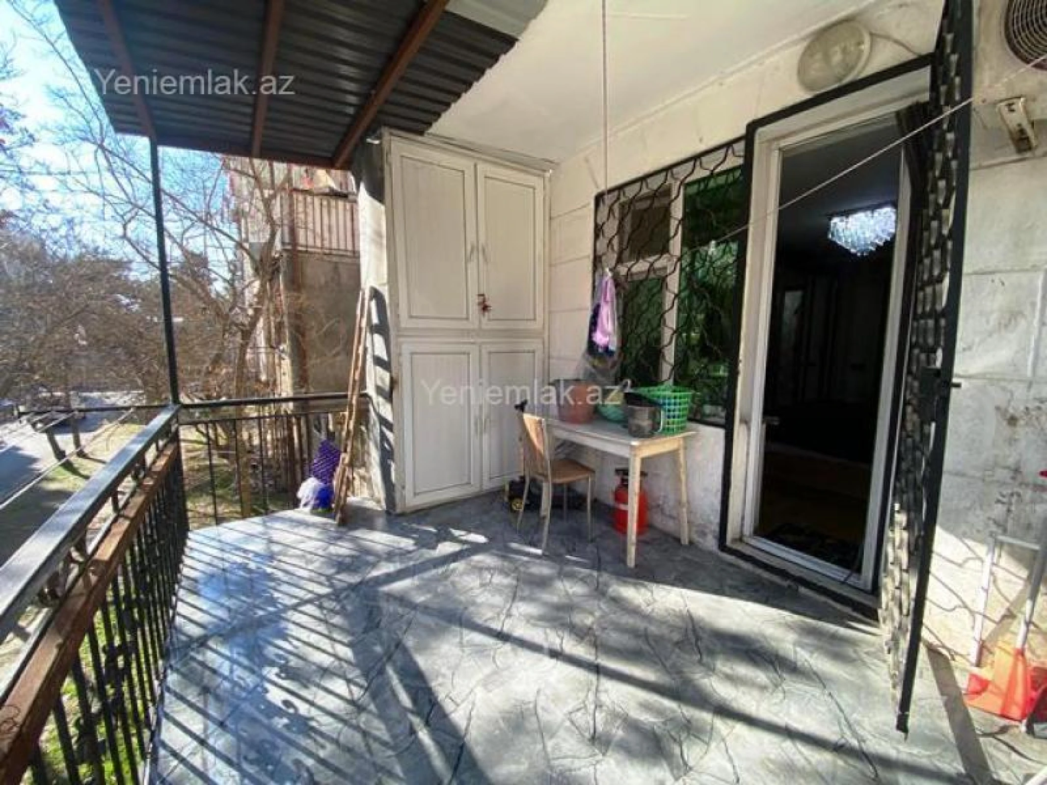 Satılır 3 otaqlı köhnə tikili 100 m²