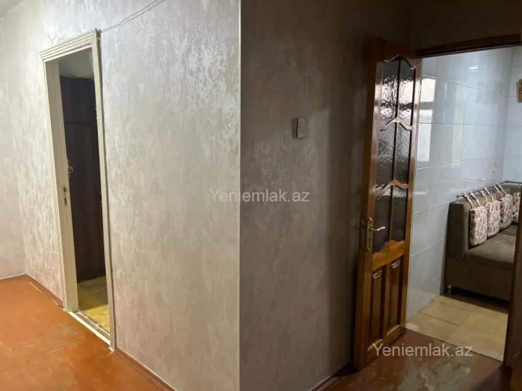 Satılır 2 otaqlı köhnə tikili 54 m²