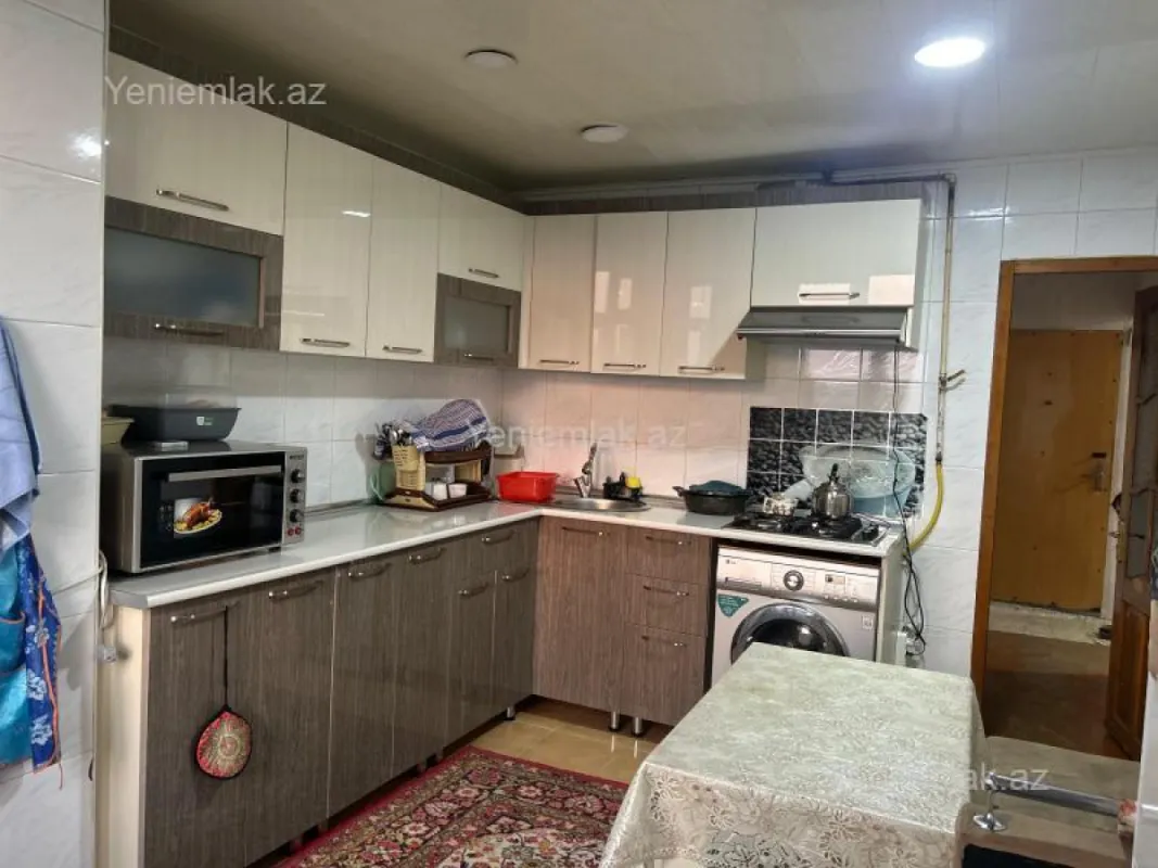 Satılır 2 otaqlı köhnə tikili 54 m²