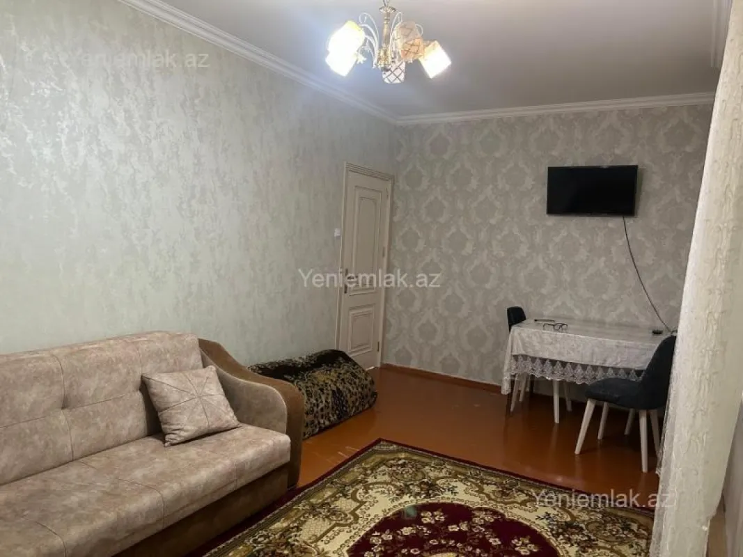 Satılır 2 otaqlı köhnə tikili 54 m²
