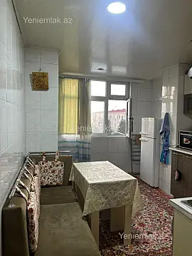 Satılır 2 otaqlı köhnə tikili 54 m²