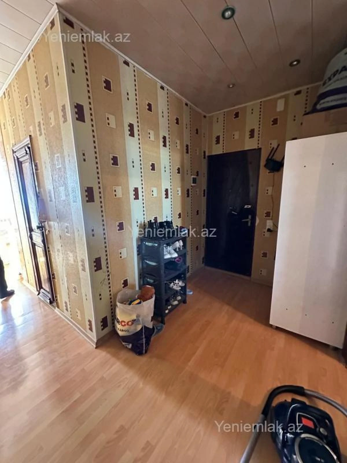 Satılır 3 otaqlı köhnə tikili 82 m²