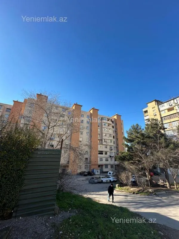 Satılır 3 otaqlı köhnə tikili 82 m²