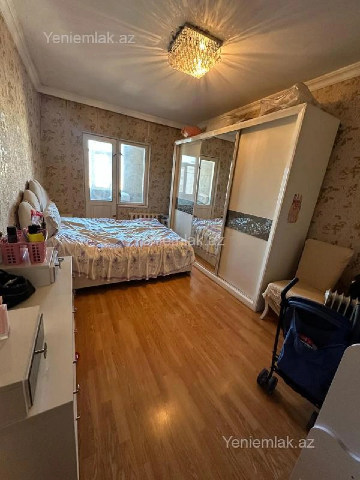 Satılır 3 otaqlı köhnə tikili 82 m²