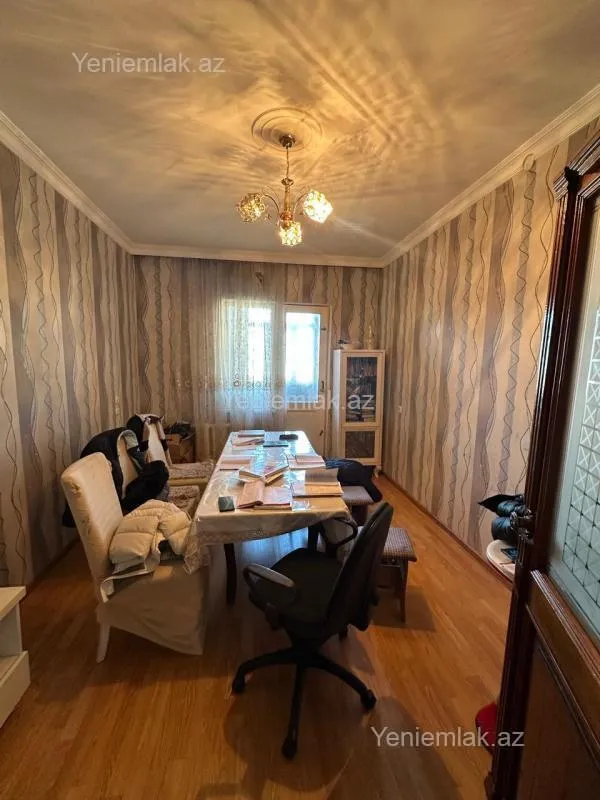 Satılır 3 otaqlı köhnə tikili 82 m²